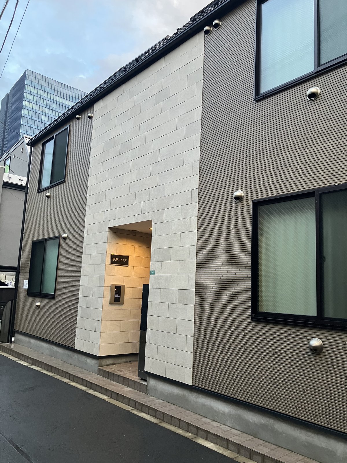 中野ファイブの外観